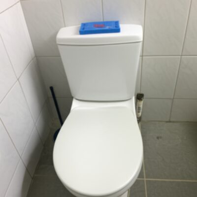 Cách Xóa Vết Két Trong Nhà Vệ Sinh: Từ Mẹo Tại Nhà Đến Dịch Vụ Chuyên Nghiệp